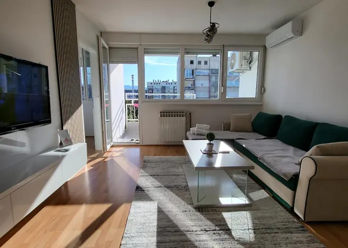 Sunnyside Apartment